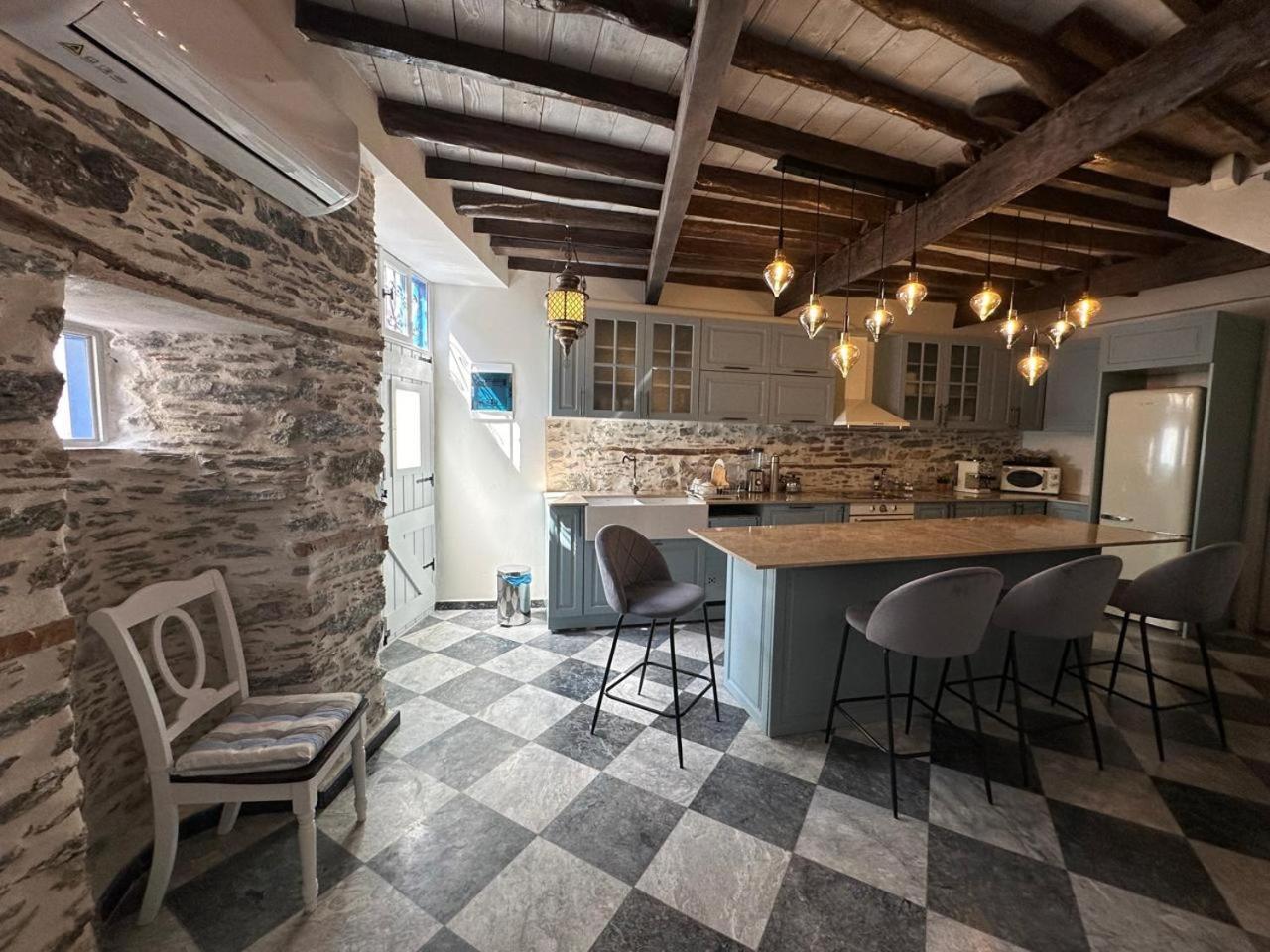 Вилла Plomari Nomad House Экстерьер фото